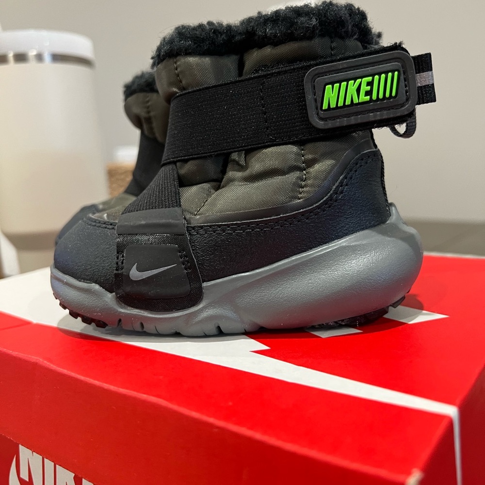 Nike - Toddler Size 5 - Black - Used (only once)